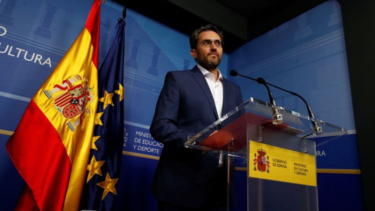استقالة وزير الثقافة الإسباني بعد تقارير عن تهرب ضريبي