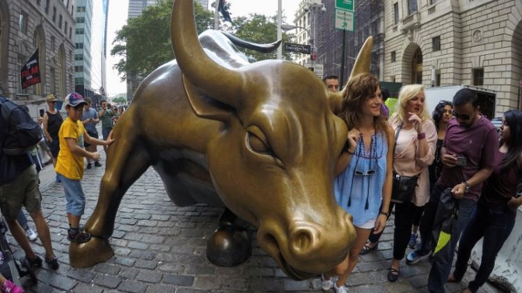 World's rich grow richer as bull markets roar on - study