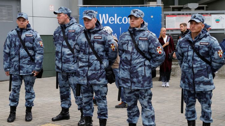 Russian police told to keep lid on bad news during World Cup