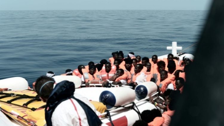 Migrations: la crise de l'Aquarius, une victoire des "durs" au sein de l'UE