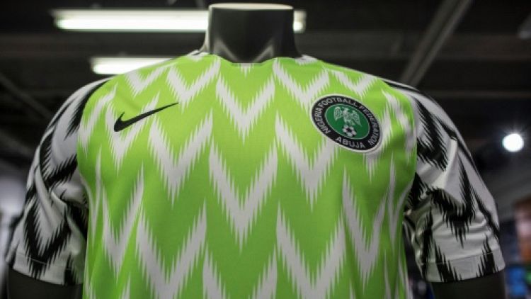 Mondial-2018: le maillot "flashy" du Nigeria, l'atout mode que tout le monde s'arrache