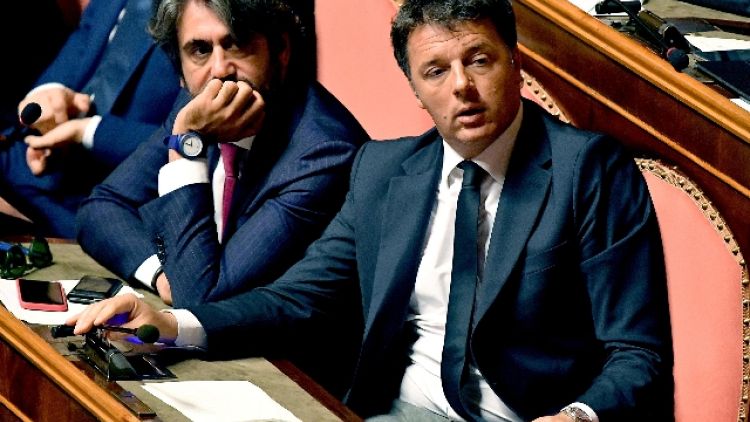 Renzi, Salvini gioca su pelle persone