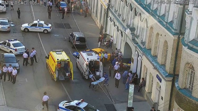 انترفاكس: سائق السيارة الأجرة التي صدمت حشدا في موسكو نام أثناء القيادة