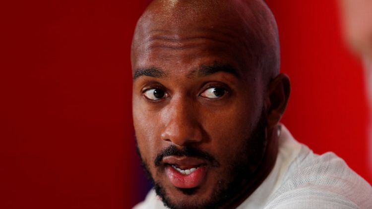 England's Delph ready to miss a game to be at birth