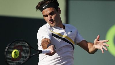 Tennis: Federer torna e vince Stoccarda Tennis: Federer torna e vince Stoccarda