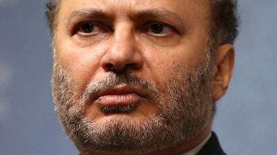 مسؤول: الإمارات تأمل أن تقنع الأمم المتحدة الحوثيين بالتخلي عن الحديدة