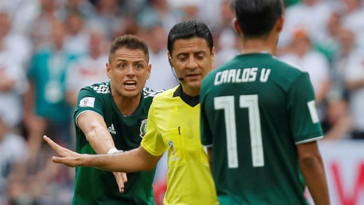 Stop the homophobic chanting, Hernandez pleads with Mexico fans