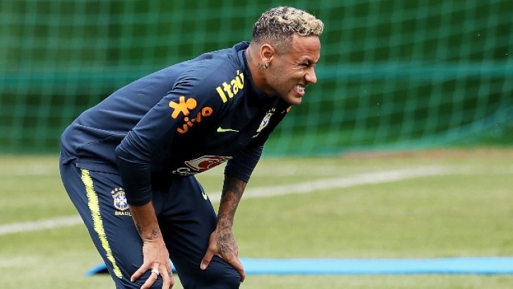 Mondiali: Neymar lascia allenamento