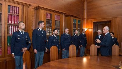 Capo polizia riceve agenti 'eroi' Ancona Capo polizia riceve agenti 'eroi' Ancona