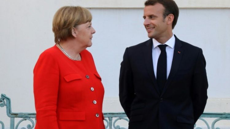 Macron obtient le soutien de Merkel pour un budget de la zone euro