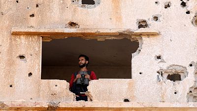 الجيش السوري يكثف هجماته بالجنوب الغربي.. وقلق في الأردن