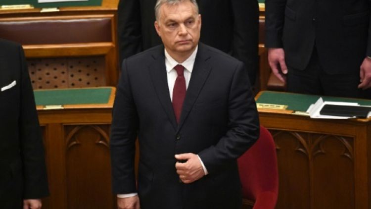 Migrations: nouveau tour de vis d'Orban dans une Europe en plein doute