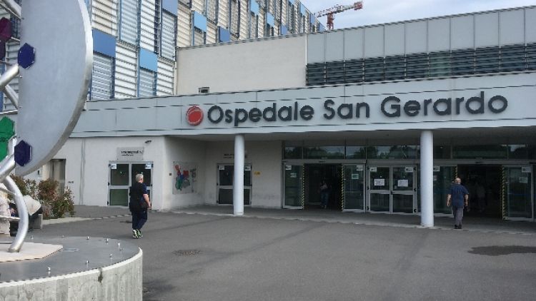 Uomo barricato in ospedale a Monza