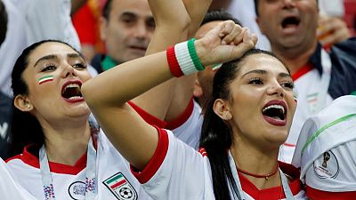 ناشطة نسائية إيرانية تقول إنها مُنعت من الاحتجاج خلال كأس العالم