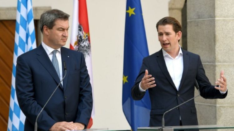 Migrations: Orban et Kurz en ordre de marche avant les sommets européens