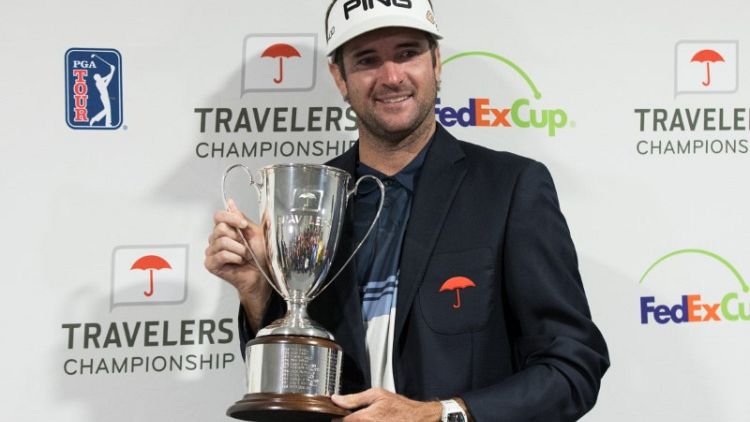 Golf - Watson overhauls faltering Casey to win Travelers title
