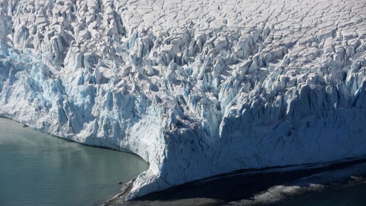علماء: القاعدة الصخرية ترتفع بوتيرة سريعة في القطب الجنوبي