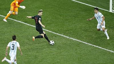 Mondiali: Rakitic difende Messi