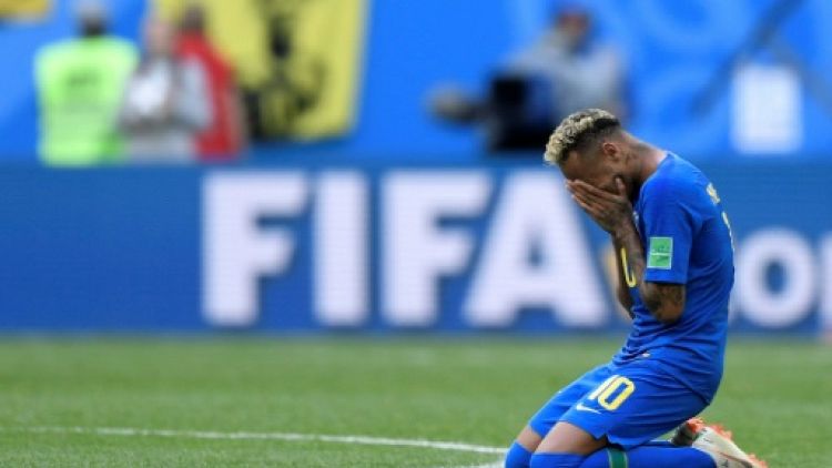 Mondial-2018: les larmes de Neymar inquiètent les médias Brésiliens