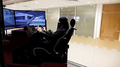 نساء وراء المقود في شوارع السعودية بعد رفع الحظر عن قيادتهن للسيارات