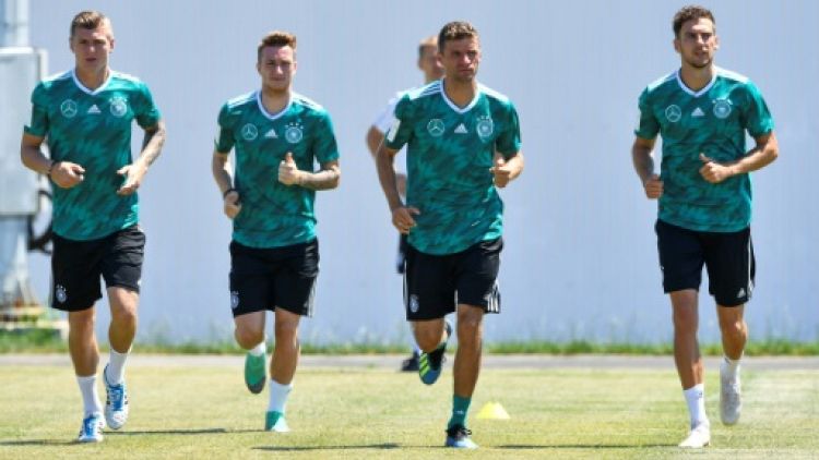 Mondial-2018: l'Allemagne sans Khedira ni Özil, avec Reus et Rudy