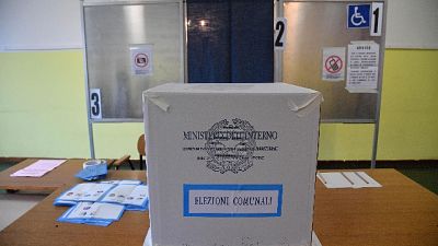 Ballottaggi: aperti seggi in 75 comuni Ballottaggi: aperti seggi in 75 comuni