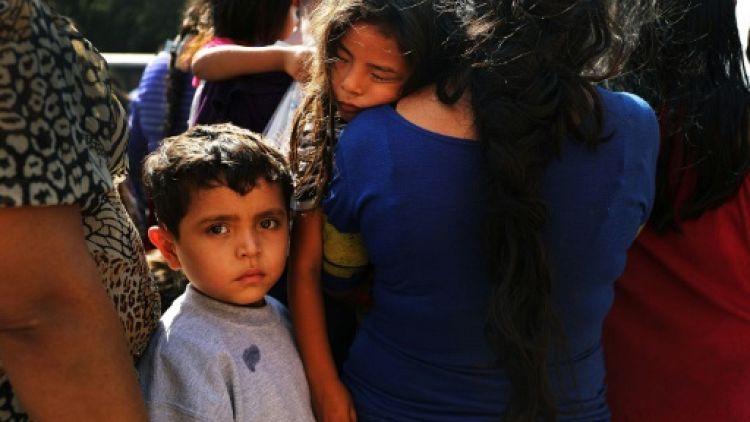 Trump toujours ferme sur l'immigration, 2.000 enfants restent séparés de leurs parents