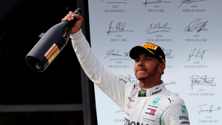 Hamilton defends Vettel after latest error