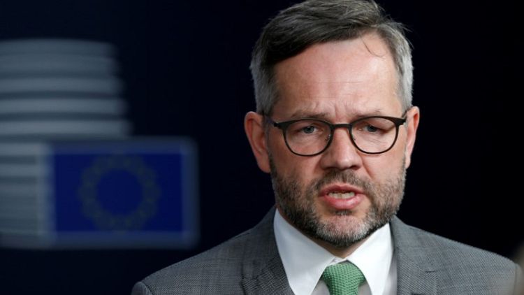 Germany urges France to back Balkan EU membership