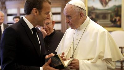 Papa a Macron,ruolo governi aiuto poveri