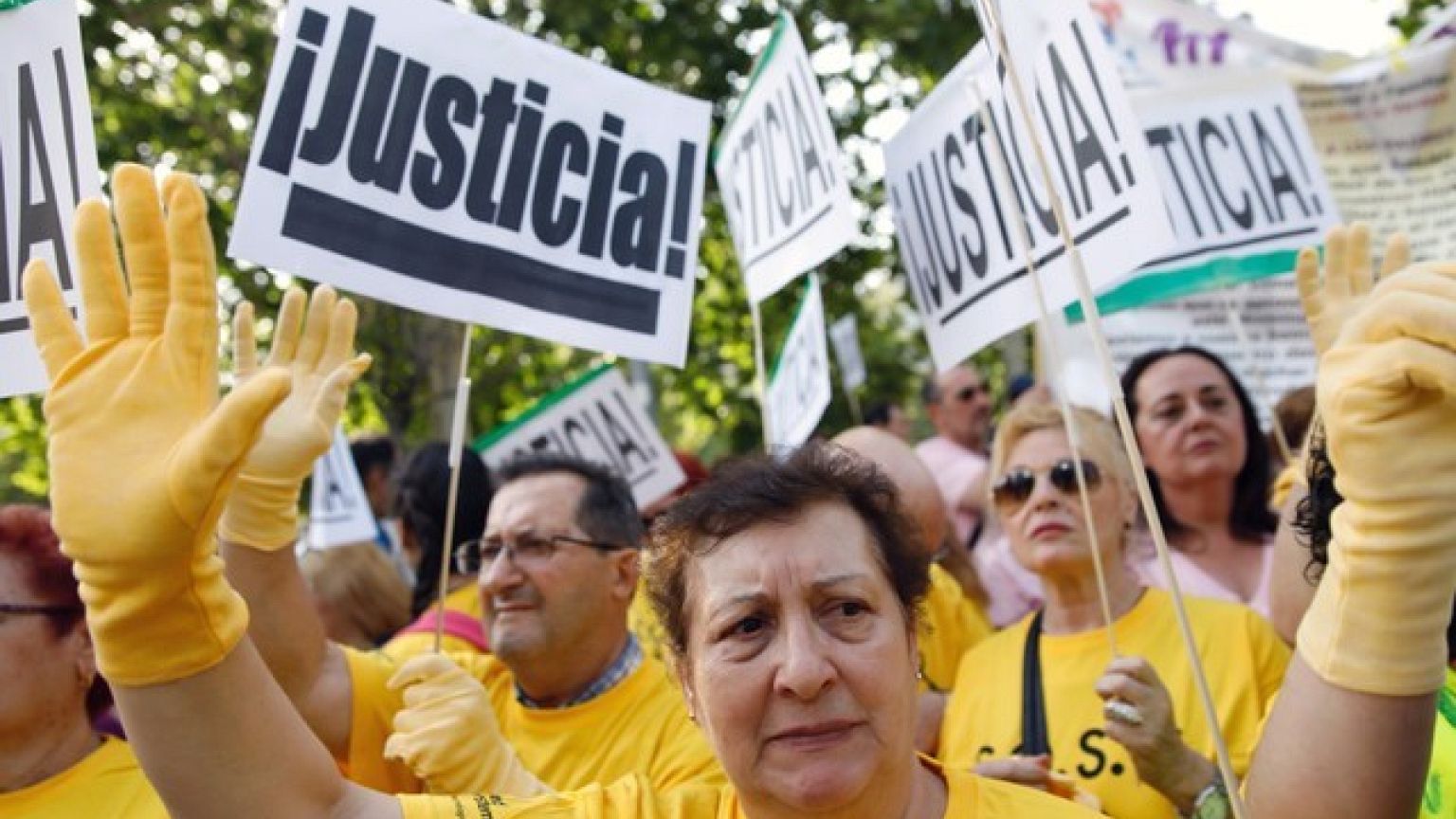 Doctor stands trial over Spain's "stolen babies" scandal