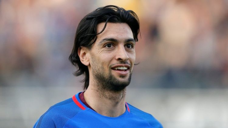 Roma sign midfielder Pastore from PSG