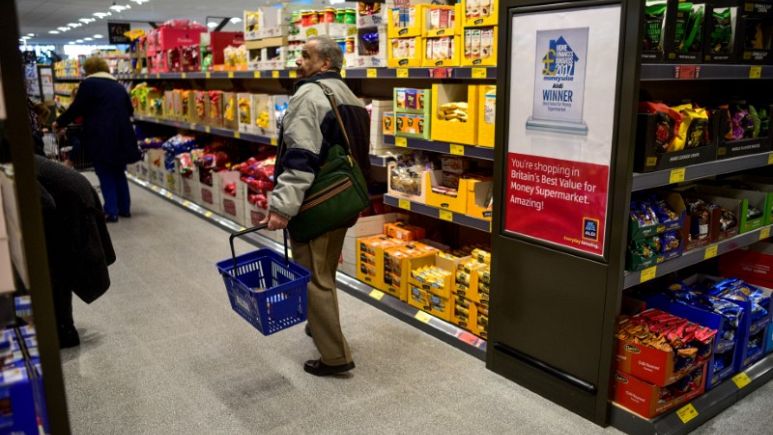 Hot weather helps UK retail sales grow at fastest pace in nine months - CBI