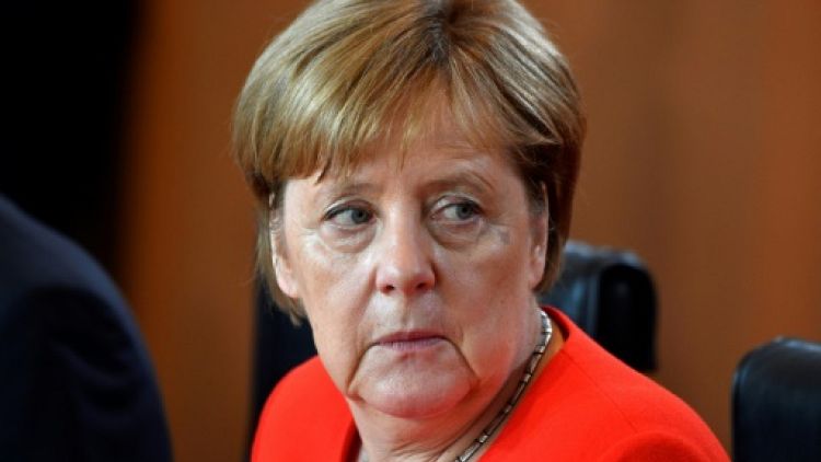Merkel dos au mur avant un sommet européen crucial