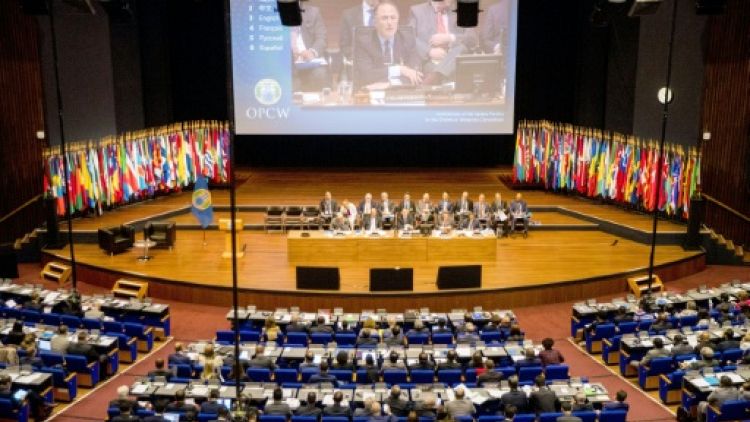 Armes chimiques: les États-membres votent pour le renforcement de l'OIAC 