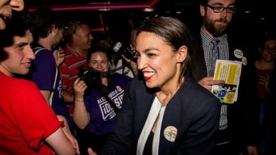 Des candidats progressistes secouent le parti démocrate aux Etats-Unis