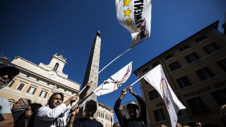 M5S: nuove regole rimborsi parlamentari