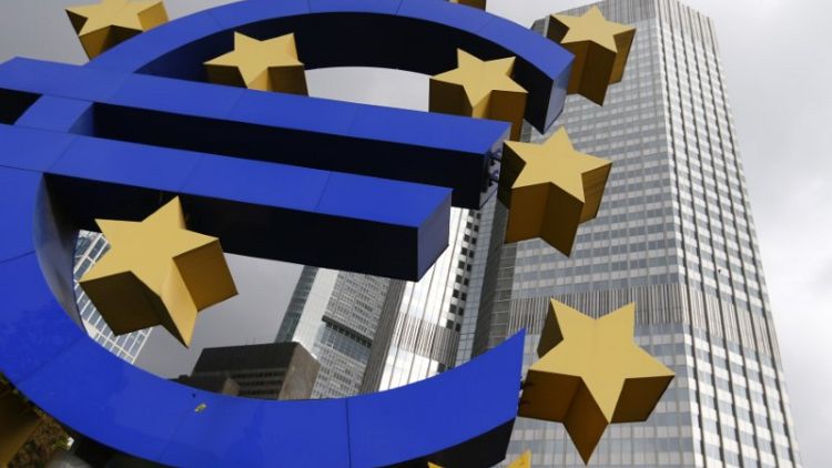 تراجع المعنويات الاقتصادية بمنطقة اليورو في يونيو لكنها تفوق التوقعات