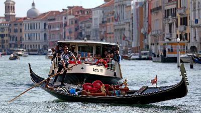 Barca contro vaporetto a Venezia,contusi