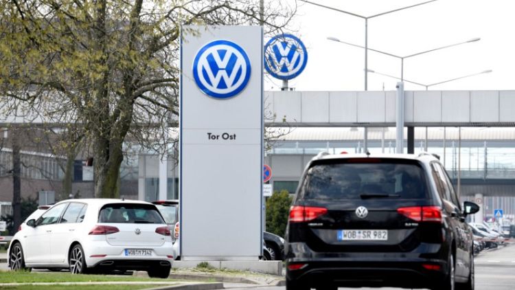 Volkswagen's labour boss says EU C02 rules could ruin profits