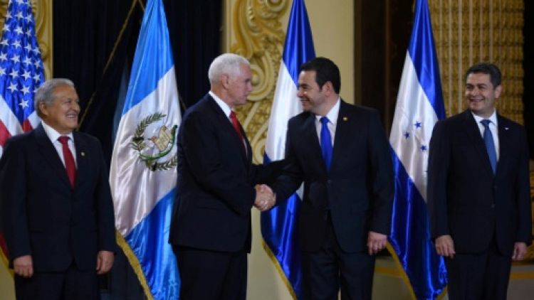 Mike Pence demande à l'Amérique centrale de freiner "l'exode" de migrants illégaux