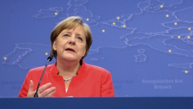 Migrants: Angela Merkel se donne de l'air en Allemagne