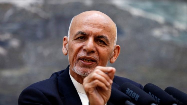 الرئيس الأفغاني يأمر قواته باستئناف القتال ضد طالبان