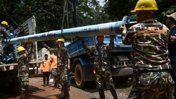 Thaïlande: toujours pas de contact avec des enfants disparus dans une grotte Thaïlande: toujours pas de contact avec des enfants disparus dans une grotte