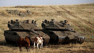 إسرائيل تحذر الجيش السوري من الاقتراب من الجولان وترسل تعزيزات