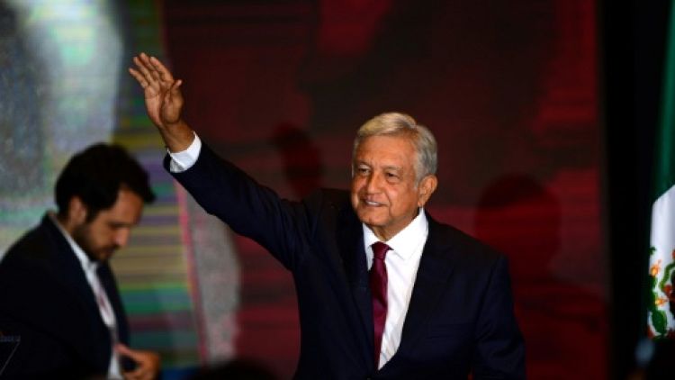 Lopez Obrador, l'homme "tenace" qui promet de changer le Mexique