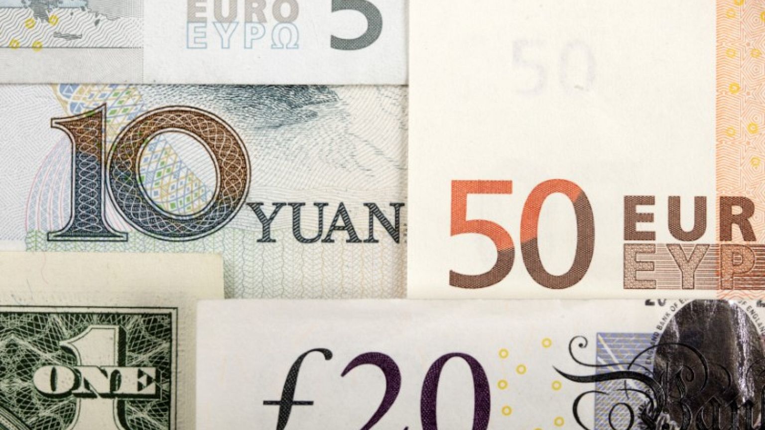 U.S. dollar share of global currency reserves fall further - IMF