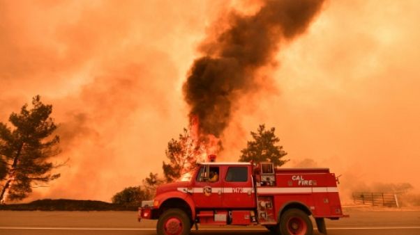Californie: alerte rouge et évacuations après une série d'incendies Californie: alerte rouge et évacuations après une série d'incendies
