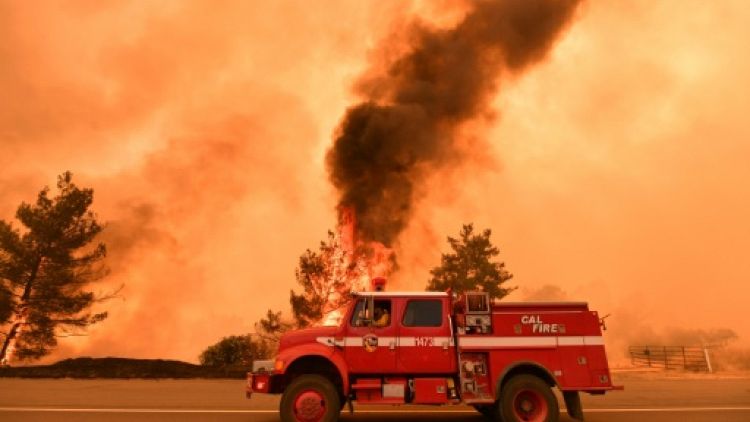 Californie: alerte rouge et évacuations après une série d'incendies 
