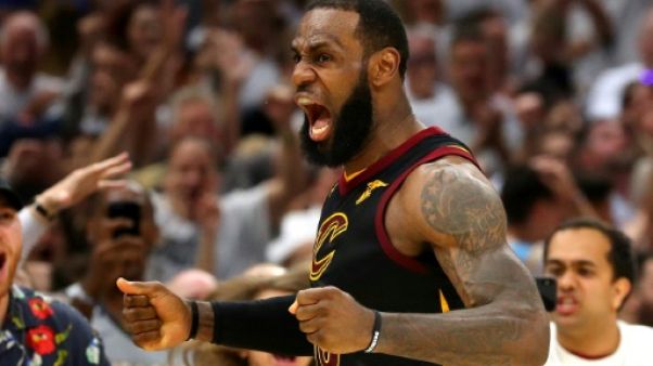 NBA: le roi LeBron James rejoint les Los Angeles Lakers NBA: le roi LeBron James rejoint les Los Angeles Lakers